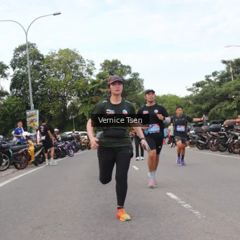 Runner Photo 3805394