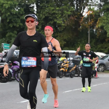 Runner Photo 3805453
