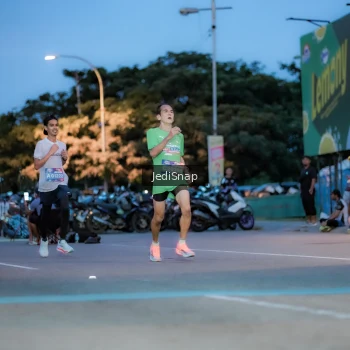 Runner Photo 3805500