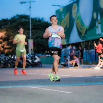 Runner Photo 3805546