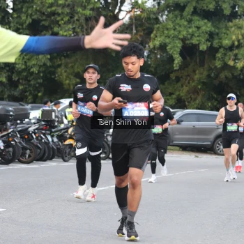 Runner Photo 3805613
