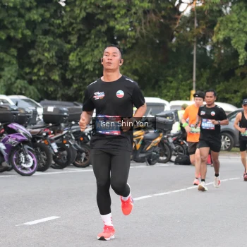 Runner Photo 3805651