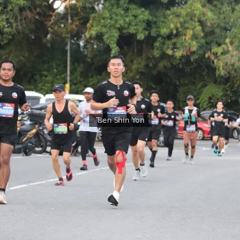 Runner Photo 3805665