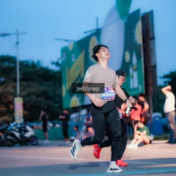 Runner Photo 3805673