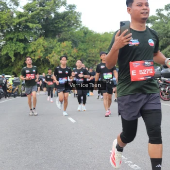 Runner Photo 3805678