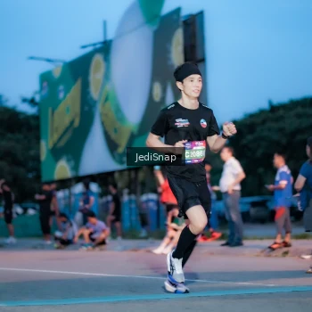 Runner Photo 3805720