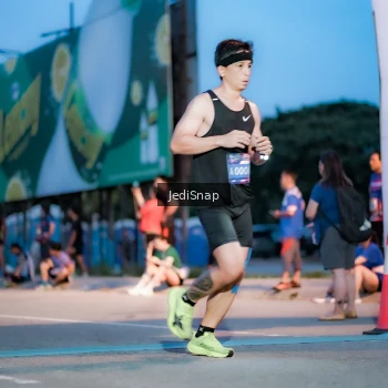 Runner Photo 3805738