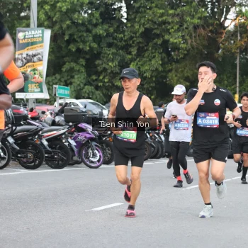 Runner Photo 3805743