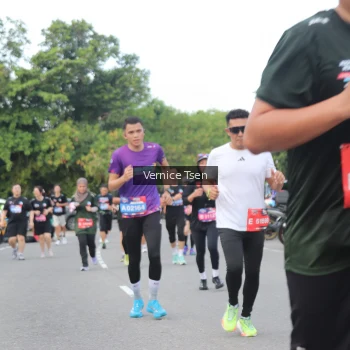 Runner Photo 3805745