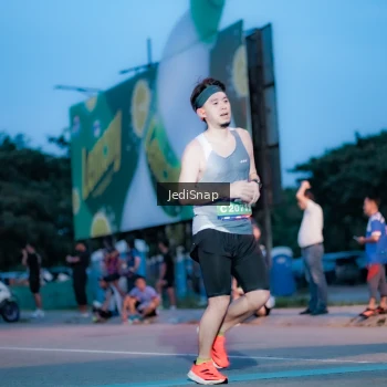 Runner Photo 3805759