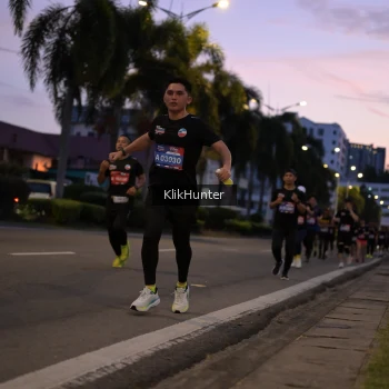 Runner Photo 3805762