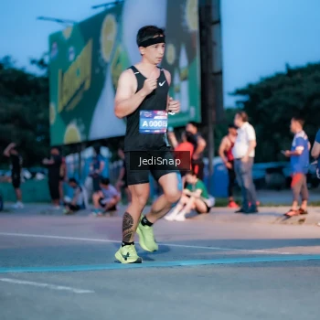 Runner Photo 3805763
