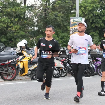 Runner Photo 3805811