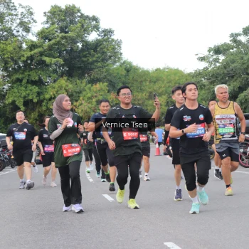 Runner Photo 3805839