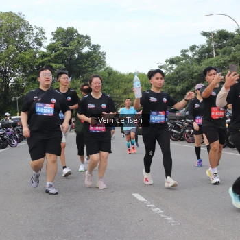 Runner Photo 3805854