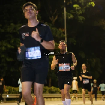 Runner Photo 3805870