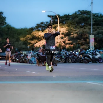 Runner Photo 3805872