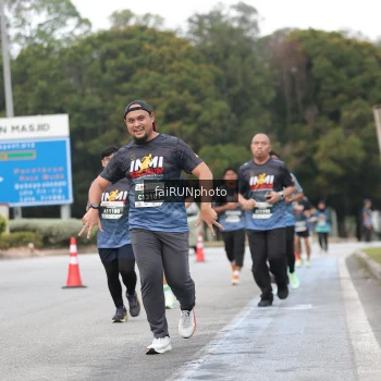 Runner Photo 3805890