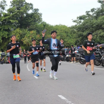 Runner Photo 3805914