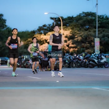 Runner Photo 3805939