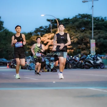 Runner Photo 3805940