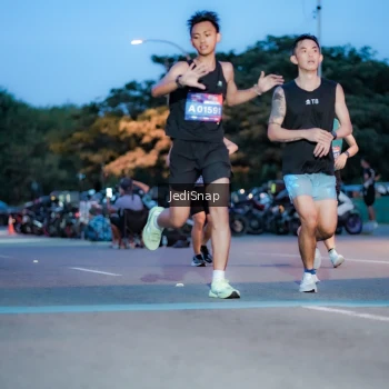 Runner Photo 3805962