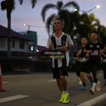 Runner Photo 3805998