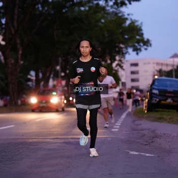 Runner Photo 3806004