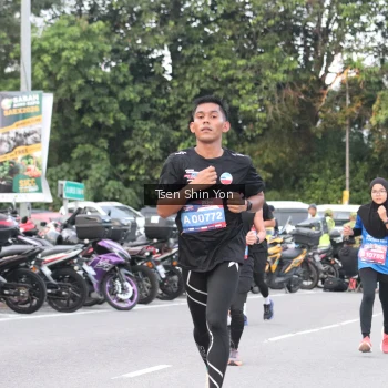 Runner Photo 3806008
