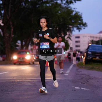 Runner Photo 3806020