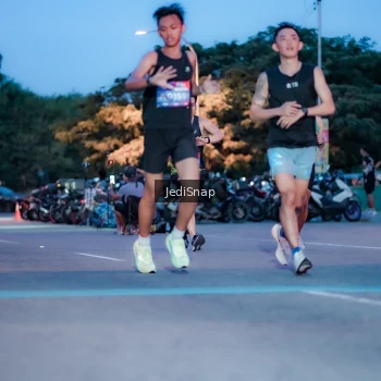 Runner Photo 3806029
