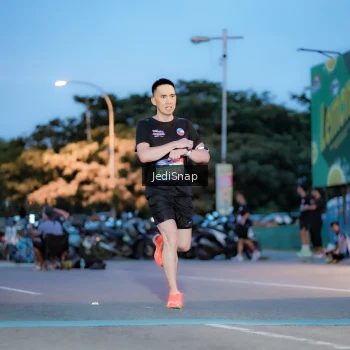 Runner Photo 3806032