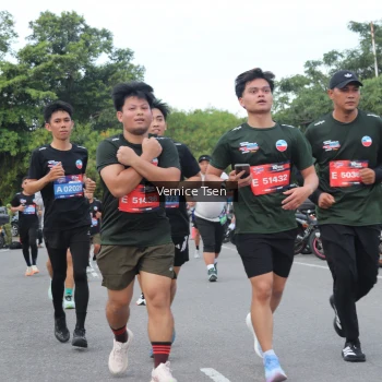 Runner Photo 3806047