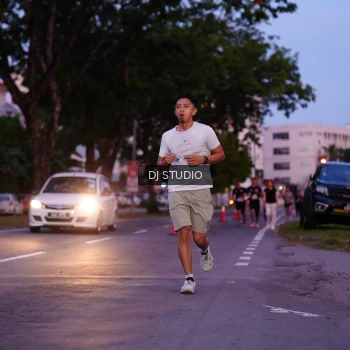 Runner Photo 3806065
