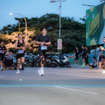 Runner Photo 3806076