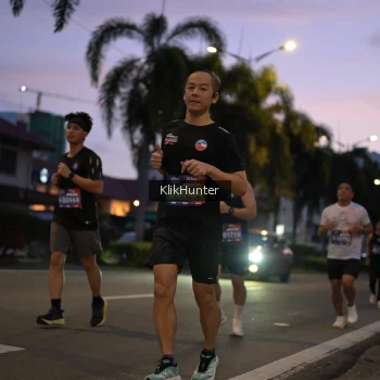 Runner Photo 3806077