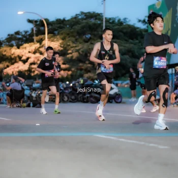 Runner Photo 3806108