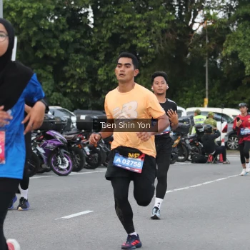 Runner Photo 3806109