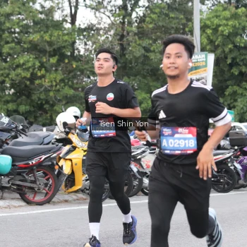Runner Photo 3806121