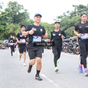 Runner Photo 3806129