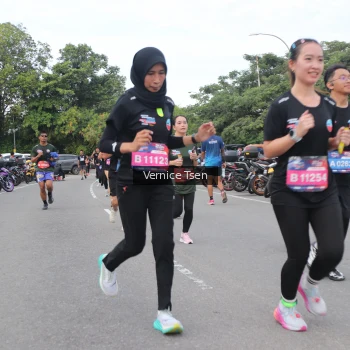 Runner Photo 3806154