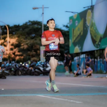 Runner Photo 3806167