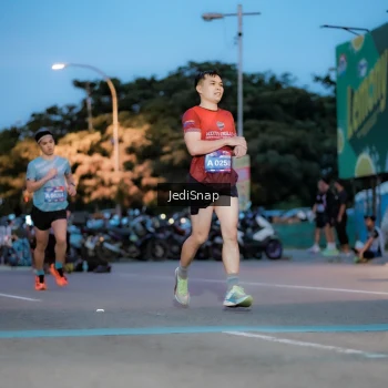 Runner Photo 3806188
