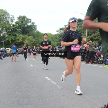Runner Photo 3806204