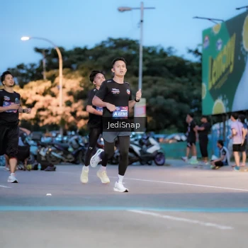 Runner Photo 3806238