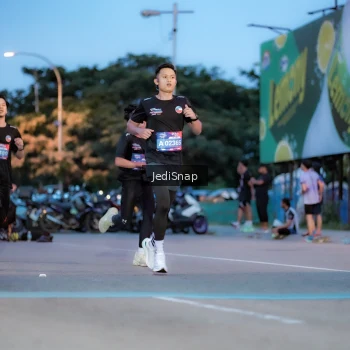 Runner Photo 3806247
