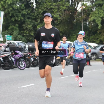 Runner Photo 3806253