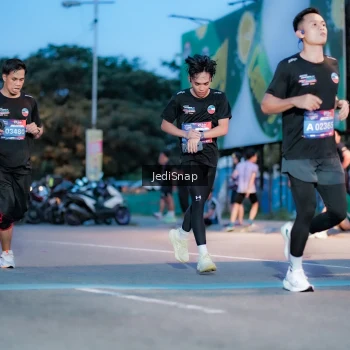 Runner Photo 3806283