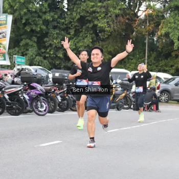 Runner Photo 3806292