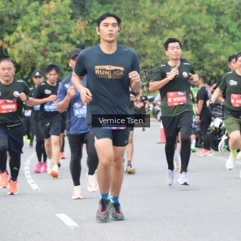 Runner Photo 3806298